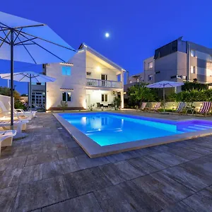 Appartement Pool House Luka, Zadar